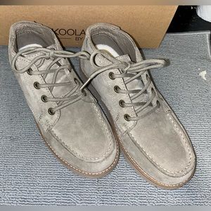 EUC Koolaburra by UGG Kiran shoes mens size 8, EU 41, women’s 9.5 - dune/tan